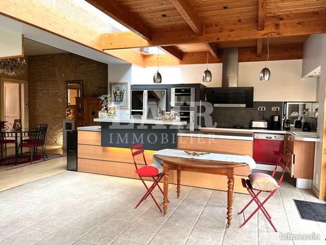 Maison de ville 7 pièces 145 m²