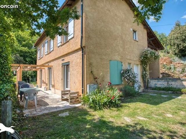 Maison de ville 7 pièces 146 m²
