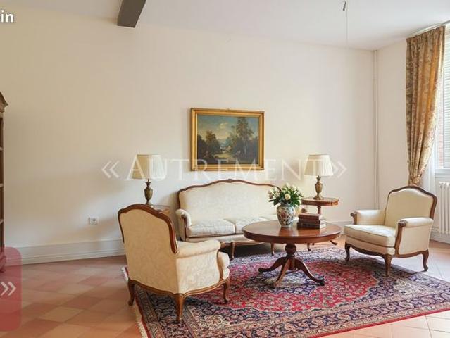Maison de ville 7 pièces 140 m²