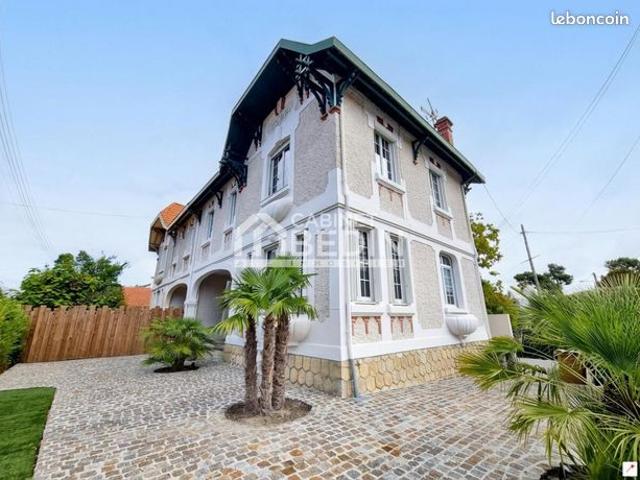 Maison de ville 7 pièces 141 m²