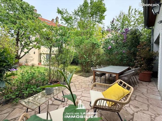 Maison de ville 7 pièces 165 m²