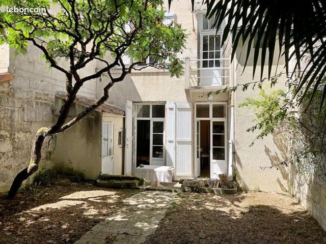 Maison de ville 7 pièces 160 m²
