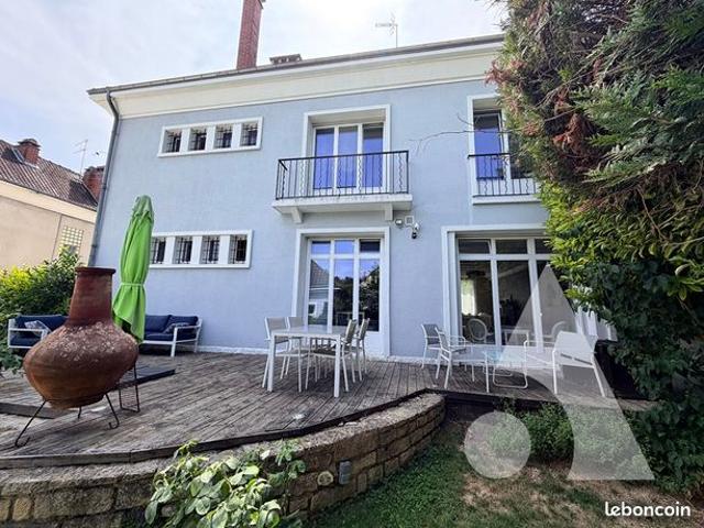 Maison de ville 7 pièces 162 m²
