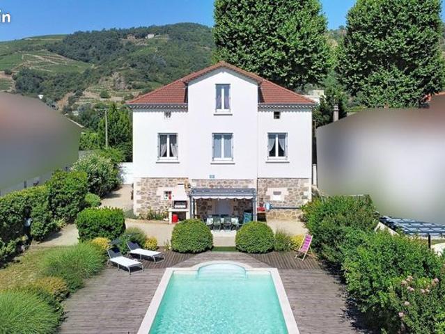 Maison de ville 7 pièces 174 m²