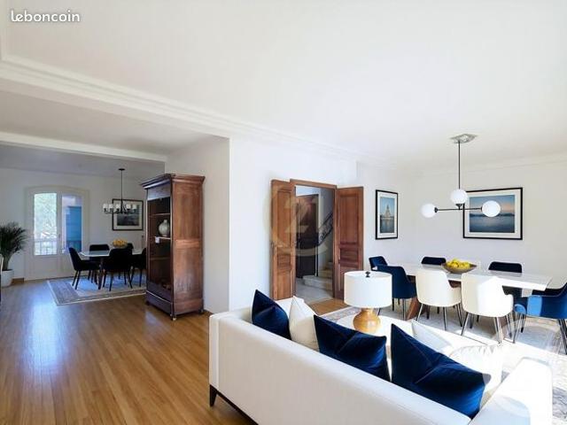Maison de ville 7 pièces 178 m²