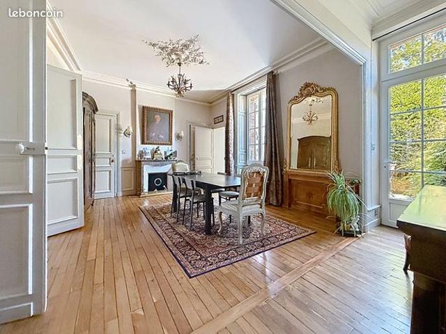 Maison de ville 7 pièces 185 m²