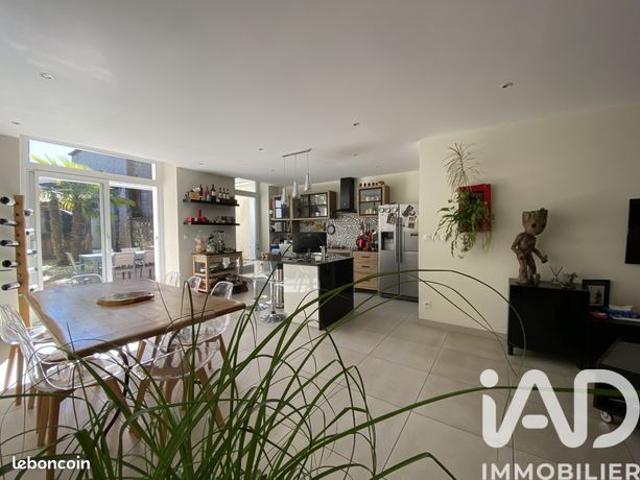 Maison familiale 7 pièces 180 m²