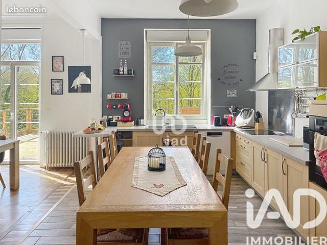 Maison de ville 7 pièces 180 m²