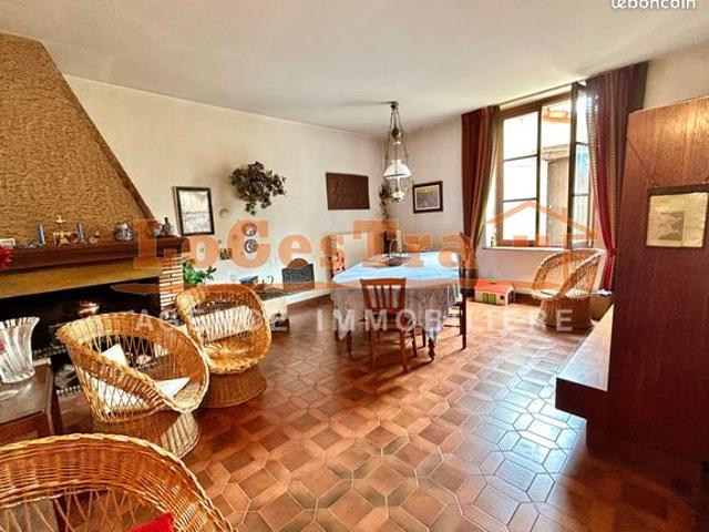 Maison de ville 7 pièces 180 m²