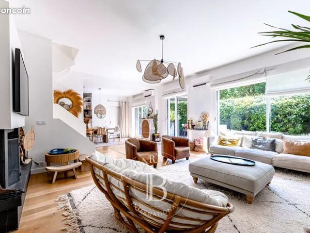 Maison de ville 7 pièces 180 m²