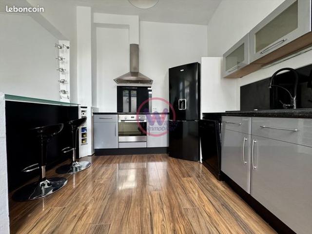 Maison de ville 7 pièces 182 m²