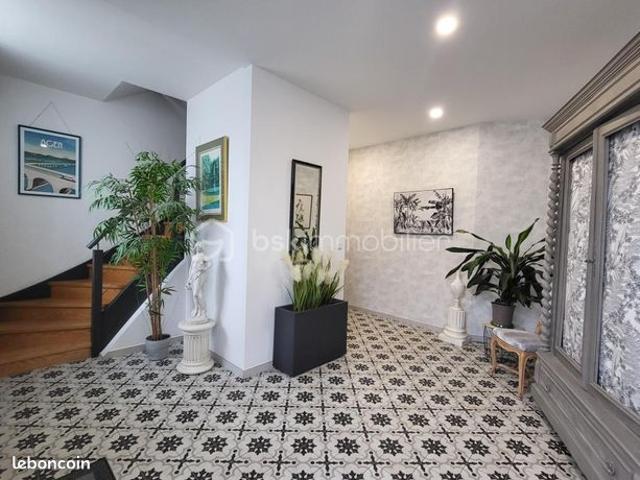 Maison de ville 7 pièces 195 m²