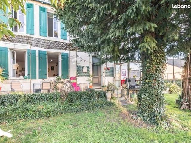 Maison de ville 7 pièces 204 m²