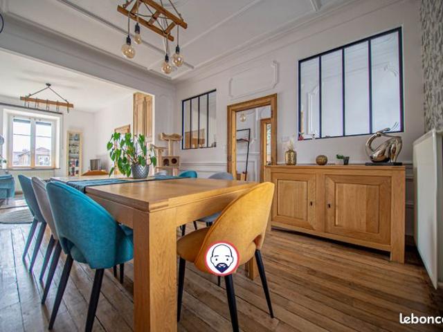 Maison de ville 7 pièces 208 m²