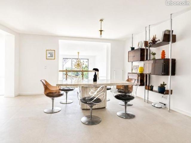 Maison de ville 7 pièces 202 m²