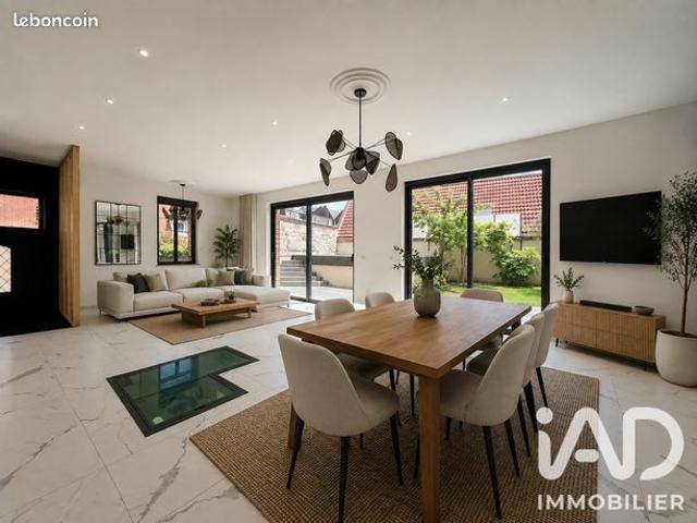 Maison de ville 7 pièces 216 m²