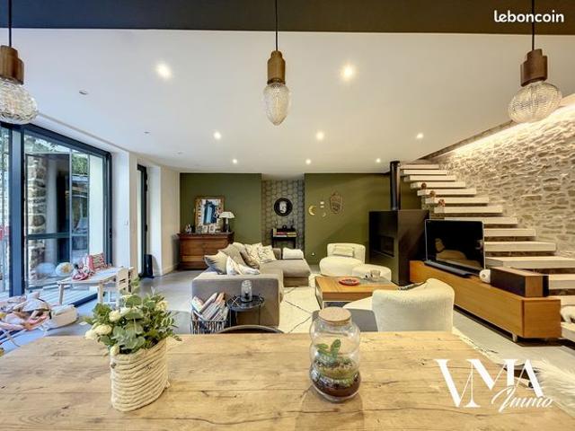 Maison de ville 7 pièces 212 m²