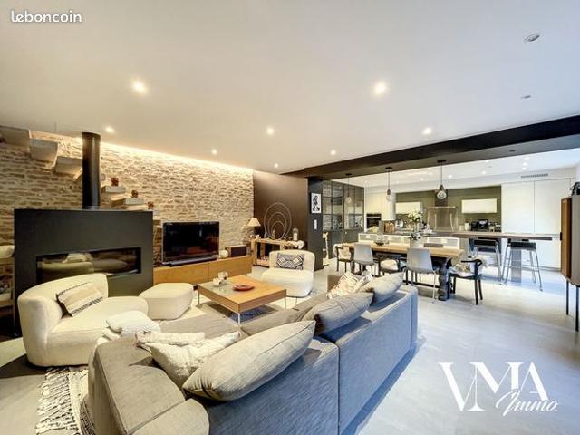 Maison de ville 7 pièces 212 m²