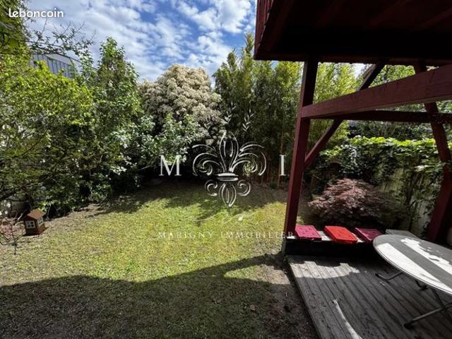 Maison de ville 7 pièces 212 m²
