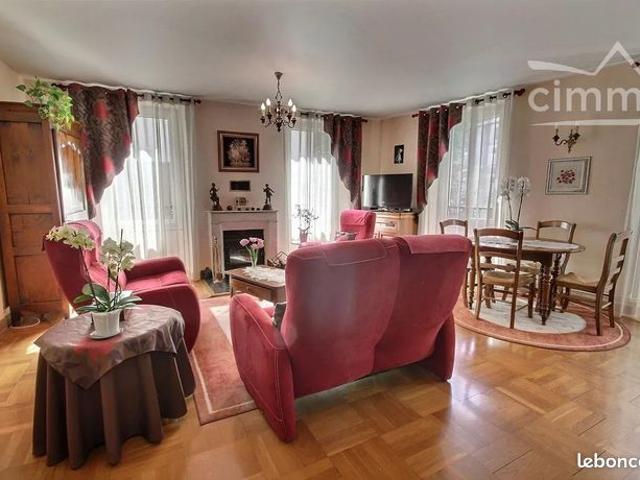 Maison de ville 7 pièces 228 m²