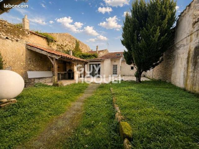 Maison de ville 7 pièces 220 m²