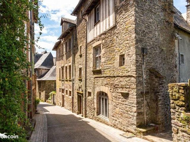 Maison de ville 7 pièces 220 m²
