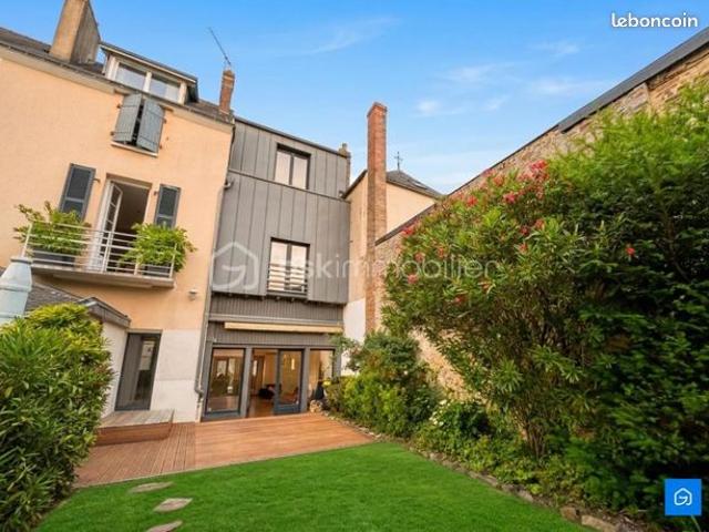 Maison de ville 7 pièces 223 m²