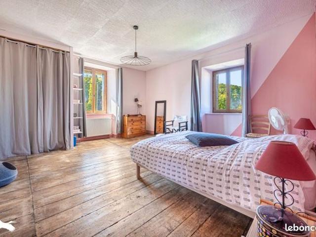 Maison de ville 7 pièces 234 m²