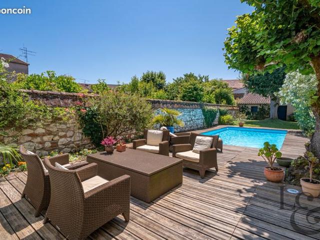 Maison de ville 7 pièces 235 m²