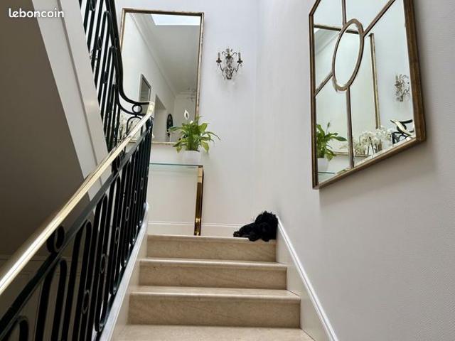 Maison de ville 7 pièces 235 m²