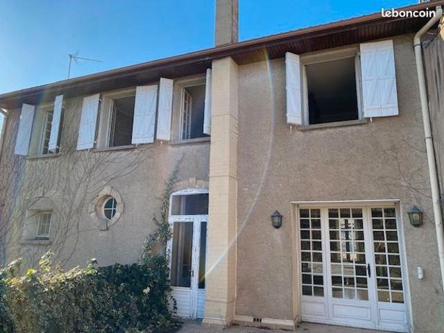 Maison de ville 7 pièces 230 m²