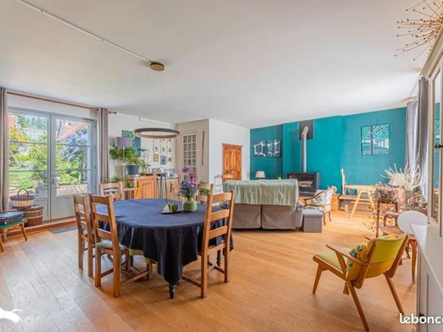 Maison de ville 7 pièces 243 m²
