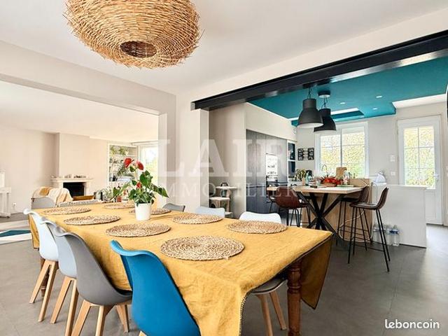 Maison de ville 7 pièces 255 m²