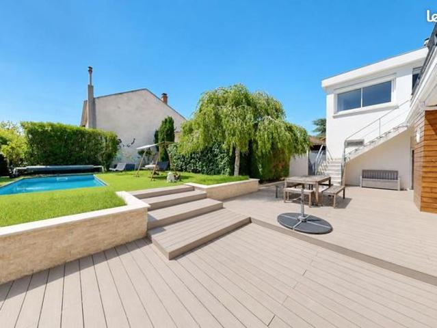 Maison de ville 7 pièces 260 m²