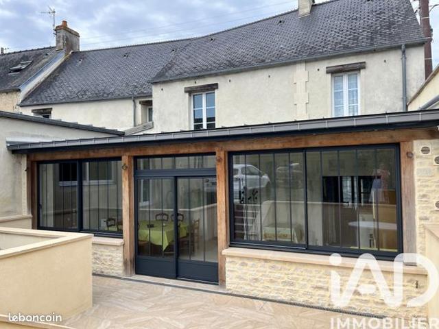 Maison de ville 7 pièces 260 m²