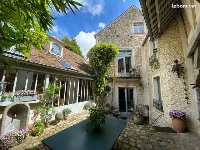 Maison de ville 7 pièces 280 m²