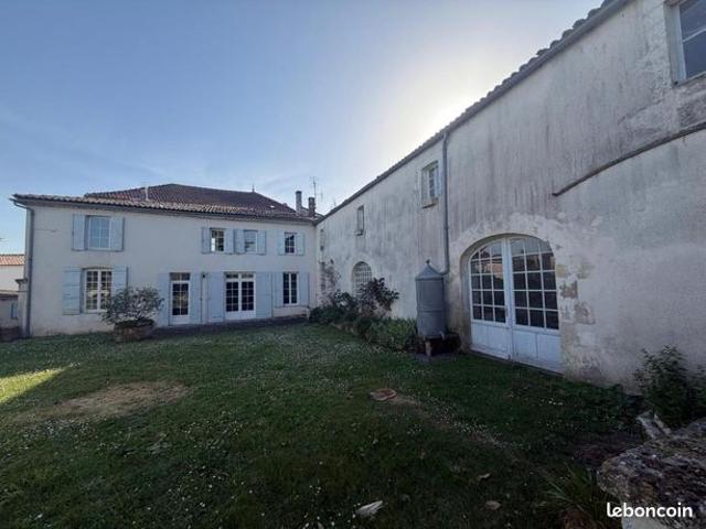 Maison de ville 7 pièces 294 m²