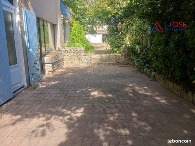 Maison de ville 7 pièces 295 m²
