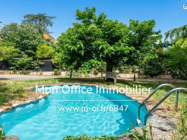 Maison de ville 7 pièces 300 m²