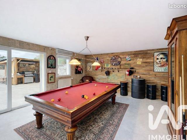 Maison de ville 7 pièces 240 m²