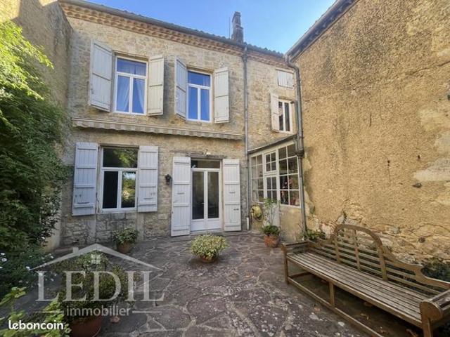 Maison de ville 7 pièces 320 m²