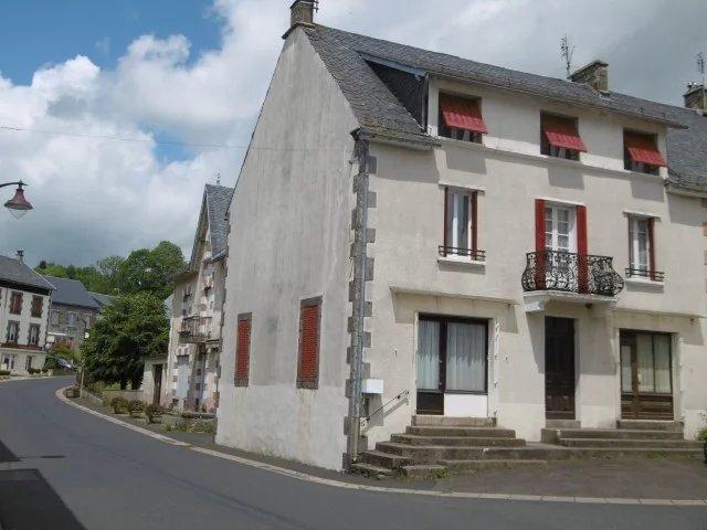 MAISON DE VILLE