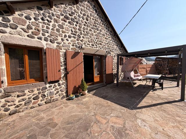MAISON DE VILLE