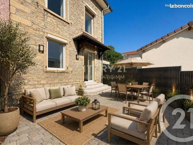 Maison de ville 4 pièces 111 m²