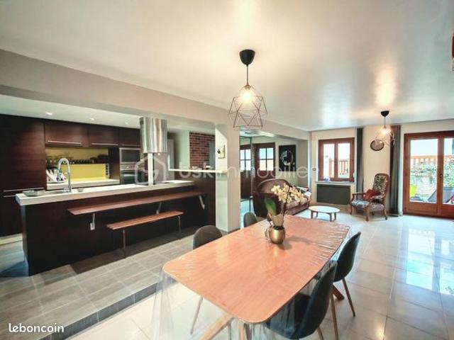Maison de ville 4 pièces 145 m²