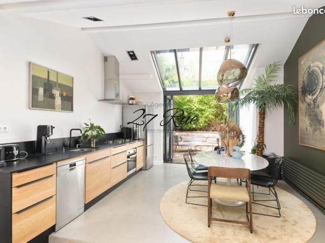 Maison de ville 4 pièces 140 m²