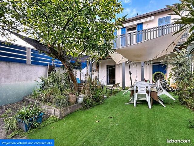 Maison de ville 4 pièces 140 m²