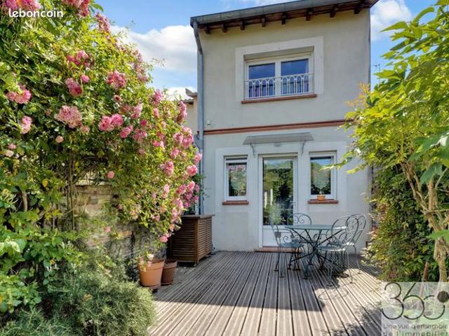 Maison de ville 4 pièces 150 m²