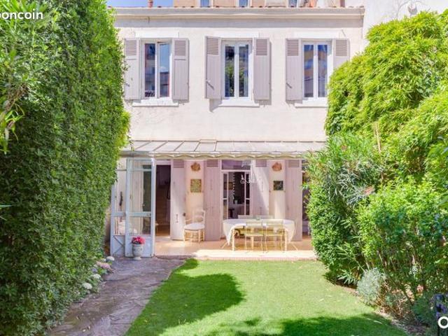 Maison de ville 4 pièces 164 m²