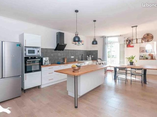 Maison de ville 4 pièces 162 m²